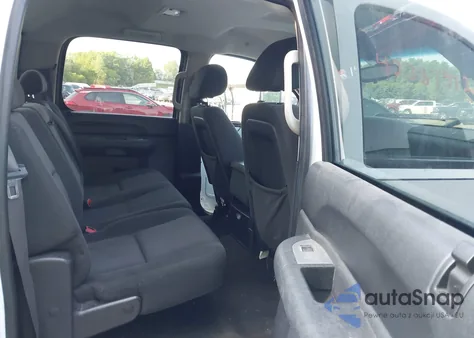 2011 Chevrolet Silverado 1500 Lt z USA, uszkodzony, nr VIN 1GCPKSE33BF226038